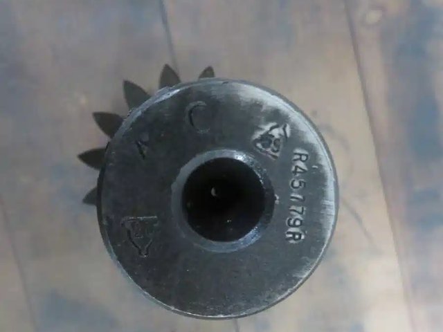 1975 John Deere Pinion Shaft pièces - neuves et usagées