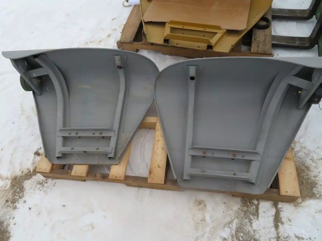 1968 John Deere Flat Top Fenders pièces - neuves et usagées