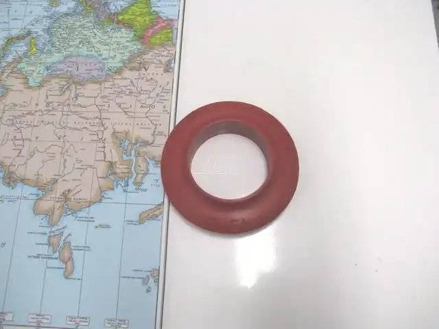 John Deere Fuel Filler Tank Grommet pièces - neuves et usagées