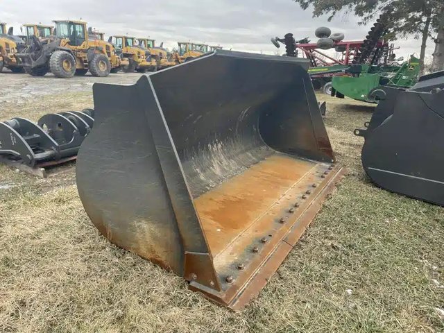 2024 Case 424999 Godet (bucket)