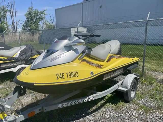 2003 Sea-Doo GTX véhicule marin personnel