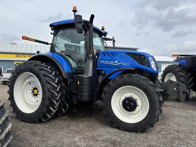 2025 New Holland T7.230 Tracteur