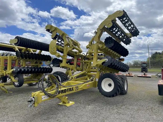 2026 Degelman PRO-TILL 25 Disque