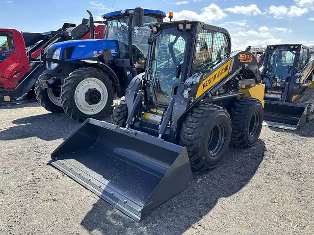 2026 New Holland L334 chargeuse à direction à glissement