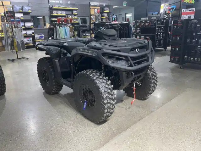 2026 Can-Am 4NTE VTT