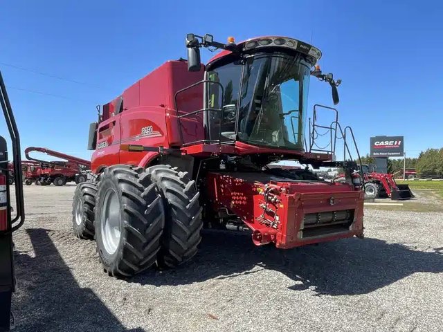 2024 Case IH 8250 Batteuse