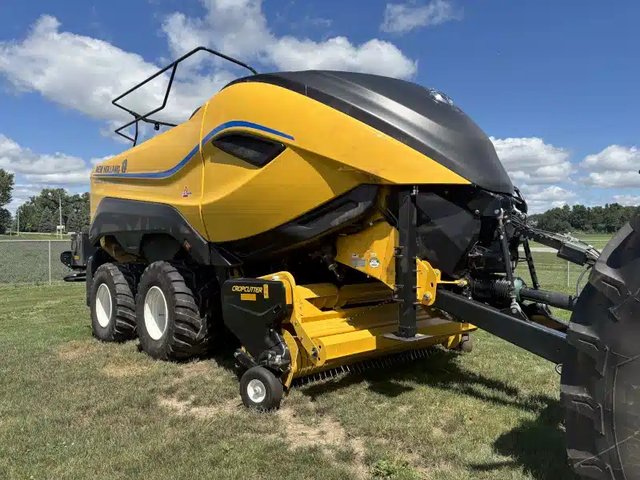 2025 New Holland BIG BALER 330R Presse à Balle Carrée/Large