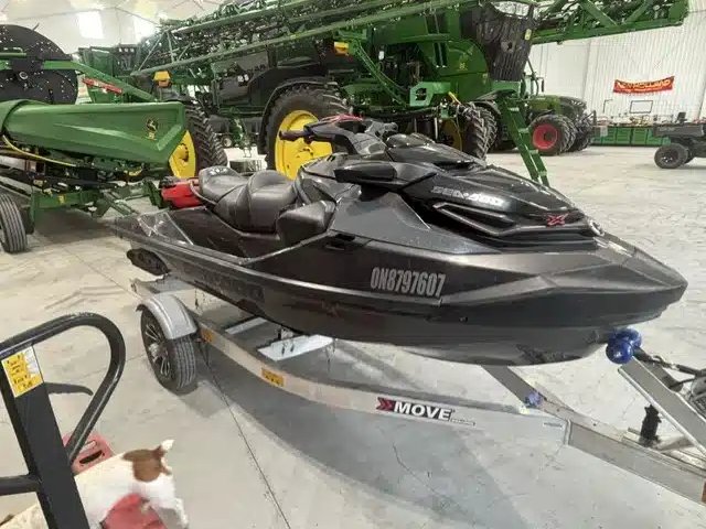 2023 Sea-Doo 10PC véhicule marin personnel