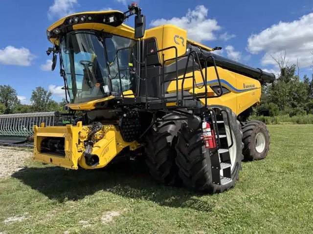 2026 New Holland CR10 WHEEL Batteuse