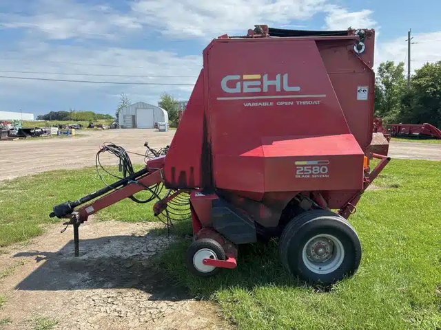 2003 Gehl 2580 Presse à Balle Ronde