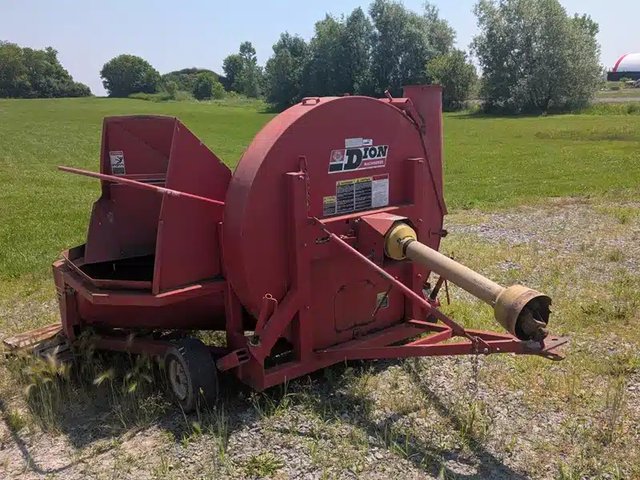 1998 Dion S55 souffleuse de fourrage