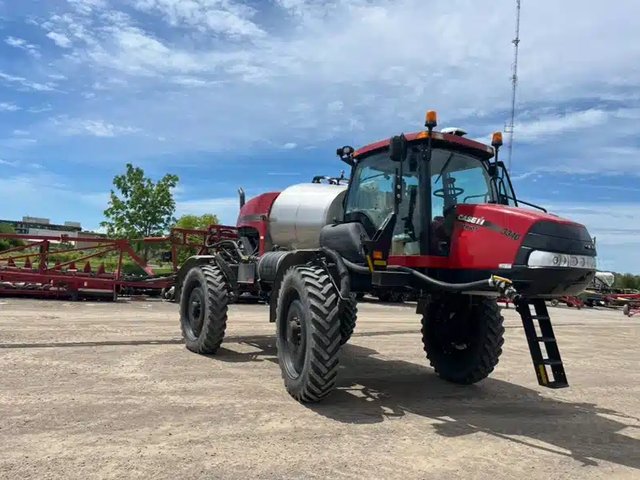 2015 Case IH PATRIOT 3340 Arroseur - Automoteur