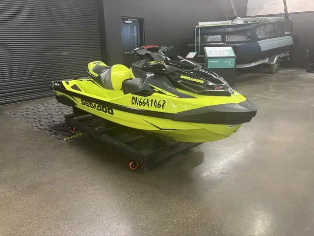 2019 Sea-Doo RXTX 300 véhicule marin personnel