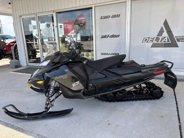 2021 Ski-Doo MXZ 850 TNT Motoneige
