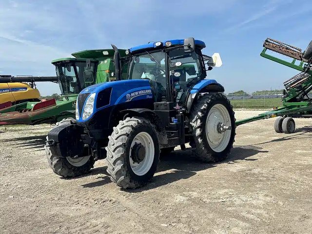 2015 New Holland T7.210 Tracteur