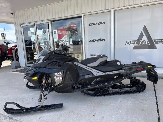 2026 Ski-Doo LLTC Motoneige