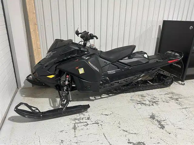 2025 Ski-Doo UZS4 Motoneige