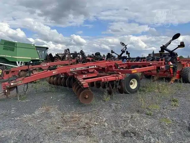 Case IH ECOLO-TIGER 730B disque scarificateur