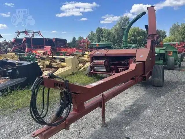 New Holland FP230 Mangeoire extérieur linéaire