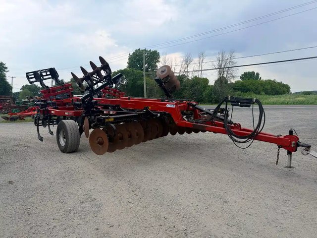 Case IH ECOLO-TILL 2500 disque scarificateur