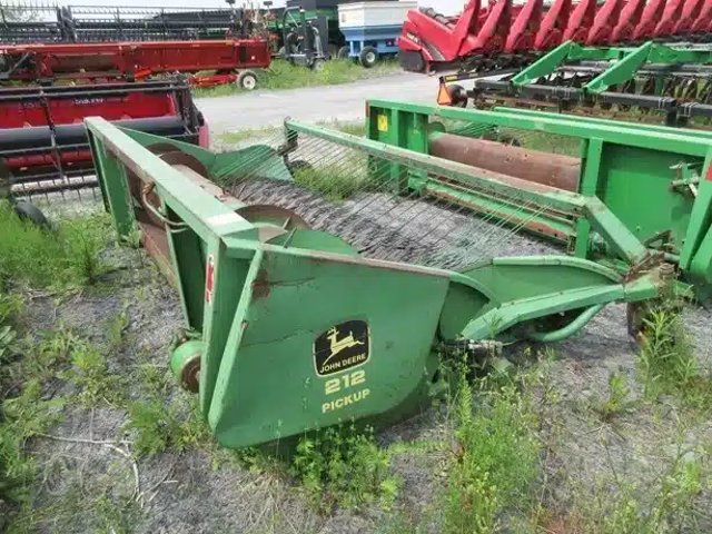 John Deere 212 Nez - Ramasseur