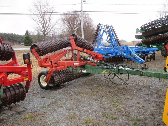 Brillion XL 144 Rouleau émotteur'