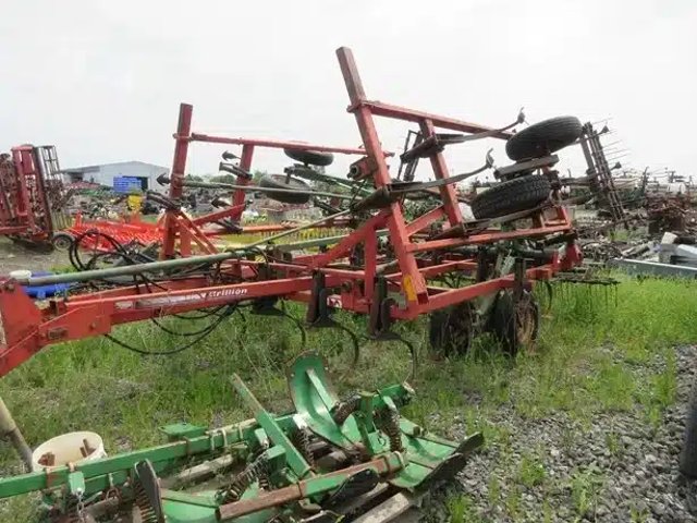 Brillion HFC-20 Cultivateur