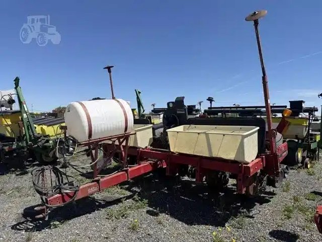 Case IH 1200 Cultivateur