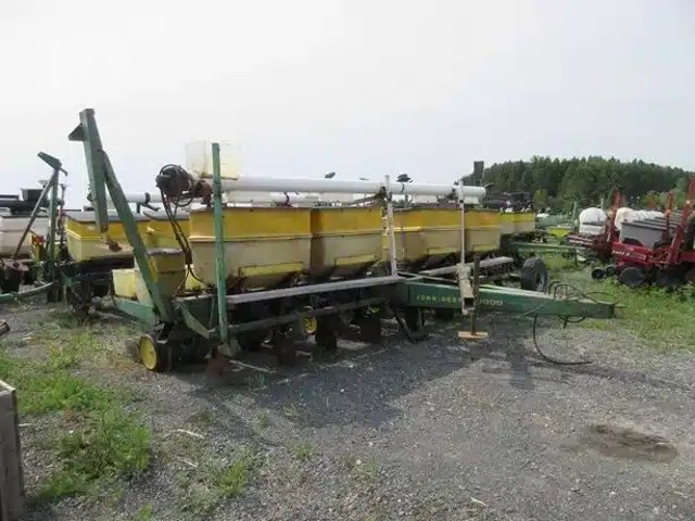 John Deere 7000 épandeur à engrais