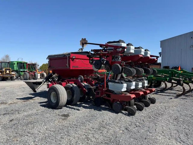 Agco White 6100 Planteur