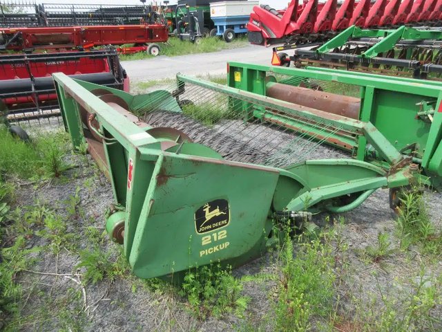 John Deere 212 Nez - Ramasseur