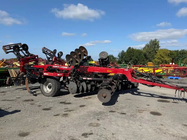 Case IH ECOLO-TIGER 870 disque scarificateur