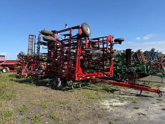 Case IH TIGERMATE 200 Cultivateur