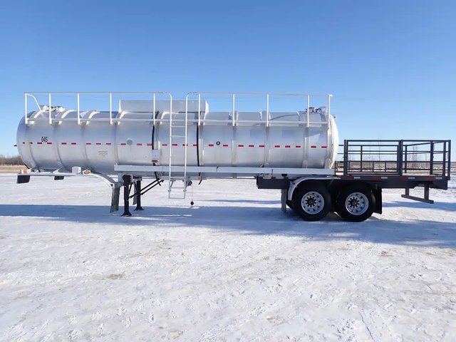 2010 Heil Tandem Aluminum Tanker Deck remorque - citerne