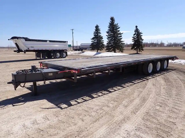 1999 Trailtech 32FT 35Ton Tridem Remorque surbaissée