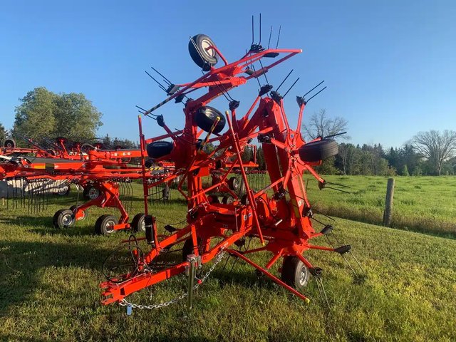 2026 Kuhn GF7803THA Tedder