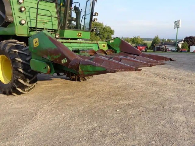 John Deere 443 Nez - Maïs