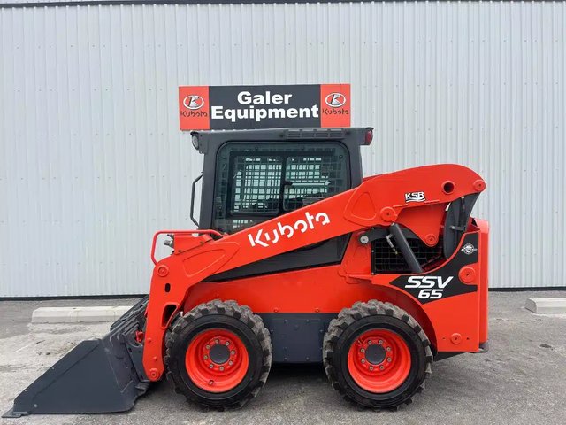 2023 Kubota SSV65P chargeuse à direction à glissement
