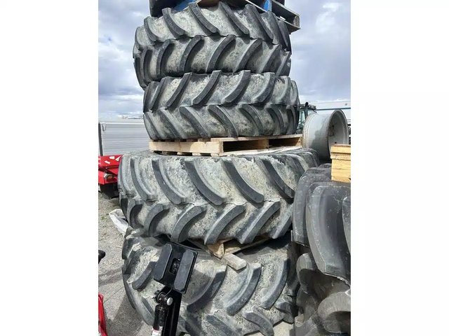 2024 Firestone Maxi-Traction Pneus