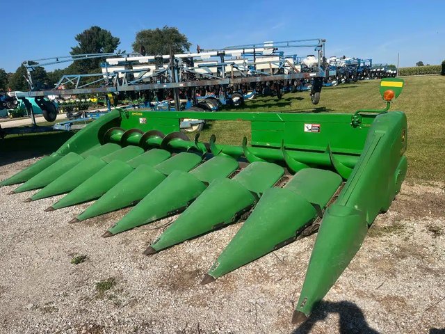 John Deere 608C Nez - Maïs