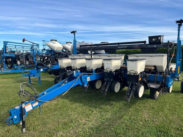 2012 Kinze 3000 Planteur