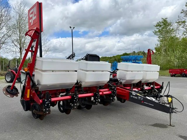 2019 White 9108 Planteur