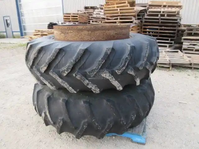 18.4x38 Roues double
