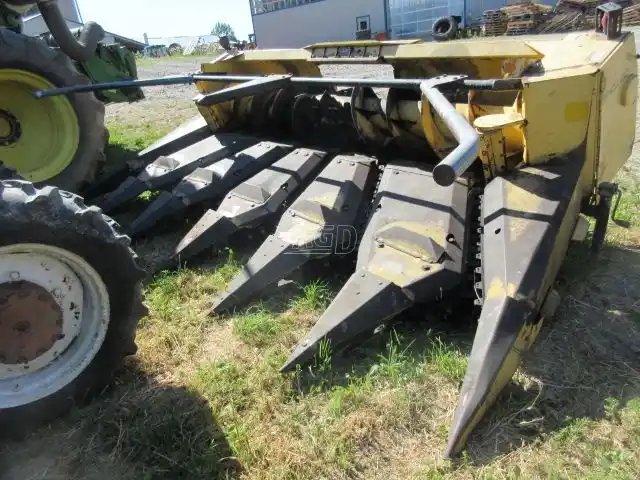 New Holland 360N6 Nez - Maïs