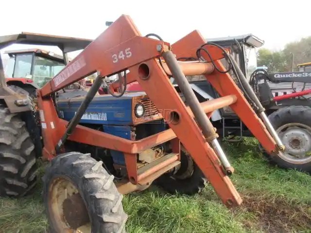 KMW 345 chargeur frontal