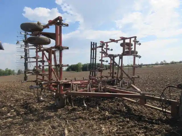 Wil-Rich 2500 Cultivateur
