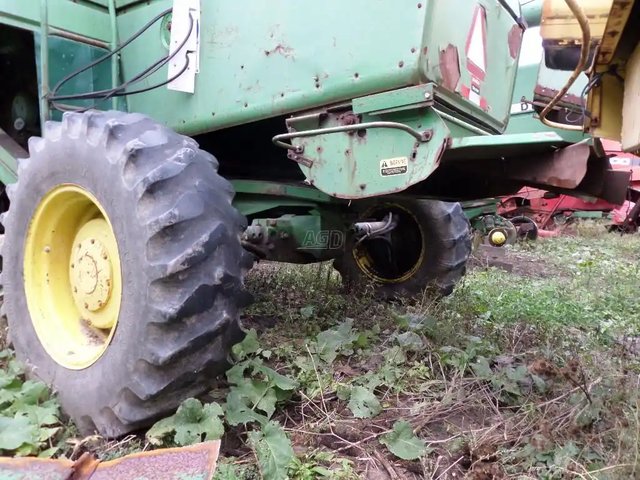 John Deere 7700 pièces - neuves et usagées