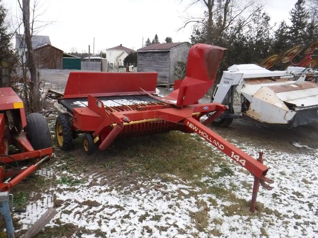 New Holland 144 Inverseur d’andain