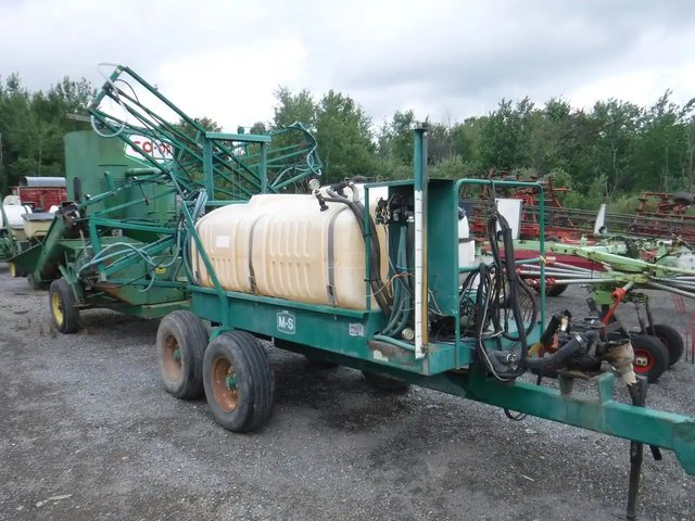 MS Sprayers R1915 Arroseur - Trainé