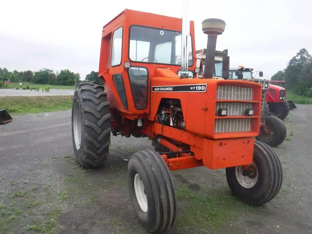 Allis Chalmers 190XT Tracteur